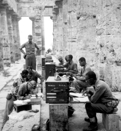 ancient-greek-temple-of-neptune-ww2